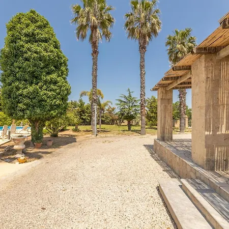 Dell'edera Villa Melissano