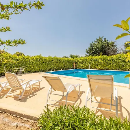 Dell'edera Villa Melissano