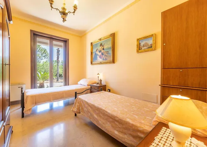 Dell'edera Villa Melissano